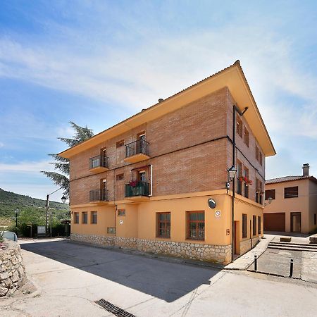 Albergue Sierra De Arbe Naval المظهر الخارجي الصورة